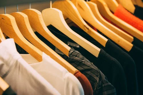 oude kleding kan naar kledingbank