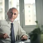 Werkdruk en de vijftigplusser: een dubbele uitdaging