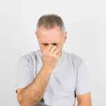 Hoe verhelp je een neusbloeding bij ouderen